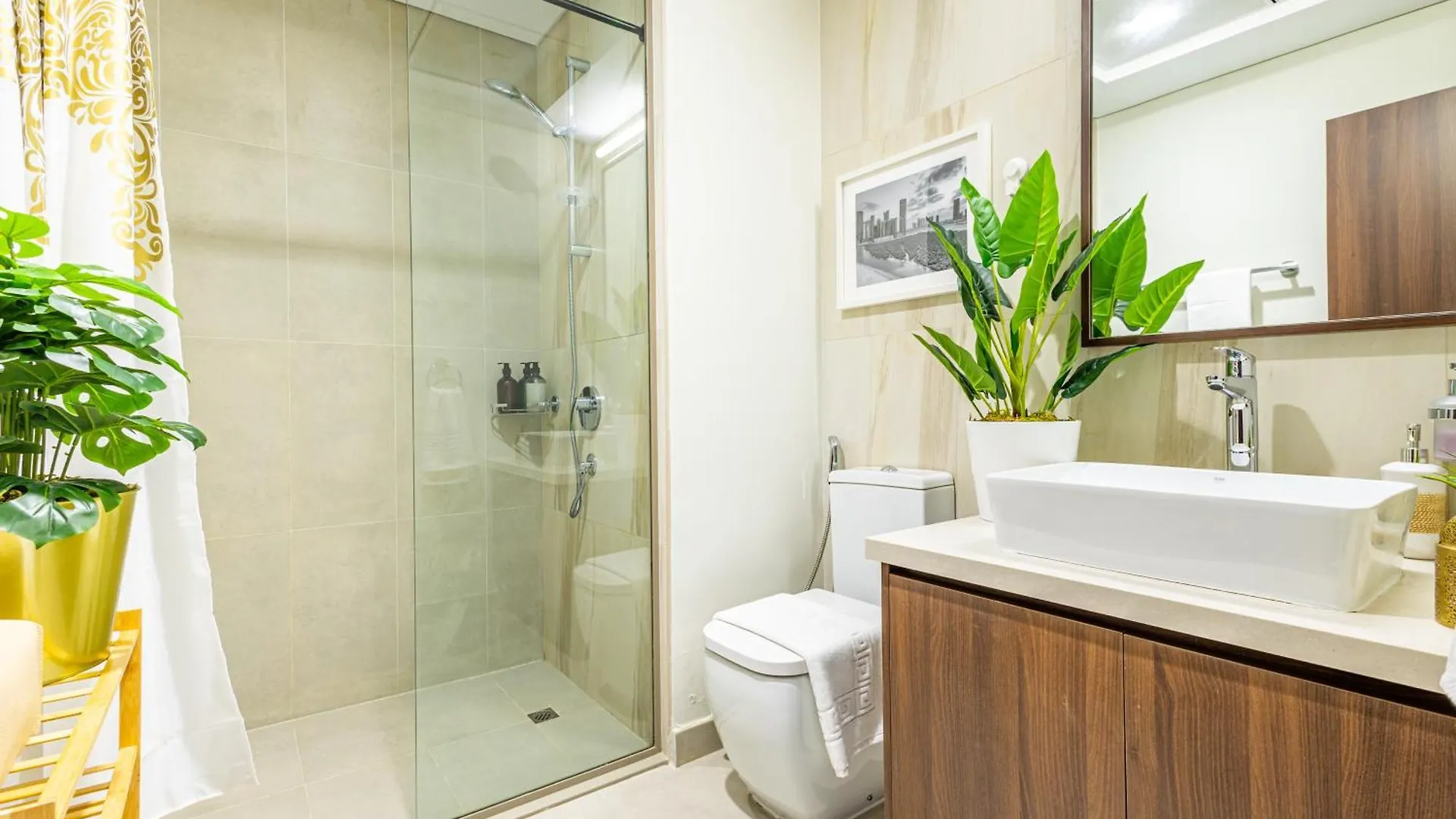 Full Mangrove Views - 5 Min Walk To Beach, Reem Park And Shams Boutik Mall - Modern Building - High Floor Abu Dhabi 0*,  United Arab Emirates